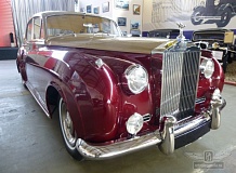 ретро автомобиль ROLLS-ROYCE SILVER CLOUD I RADFORD EDITION