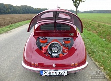 ретро автомобиль Tatra T600 "Tatraplan"