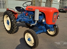 ретро автомобиль Lamborghini Lamborghinetta