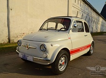 ретро автомобиль FIAT ABARTH 695