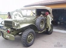 ретро автомобиль Dodge WC57 Command car