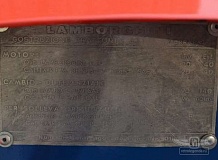 ретро автомобиль Lamborghini Lamborghinetta