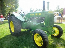 ретро автомобиль John Deere 'AR'